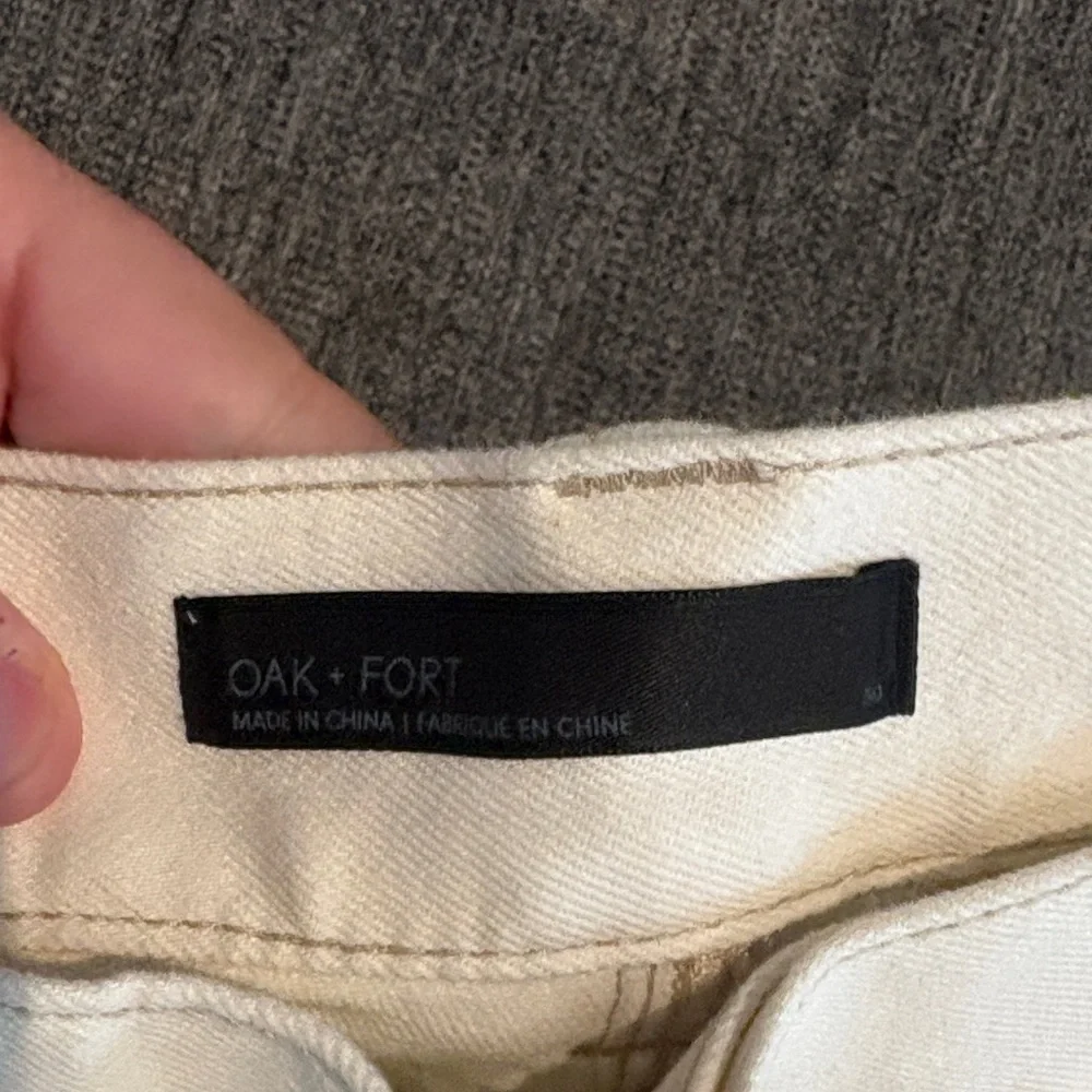 OAK + FORT Off-White Cropped Ankle /Cargo Pants - Picture 3 of 4